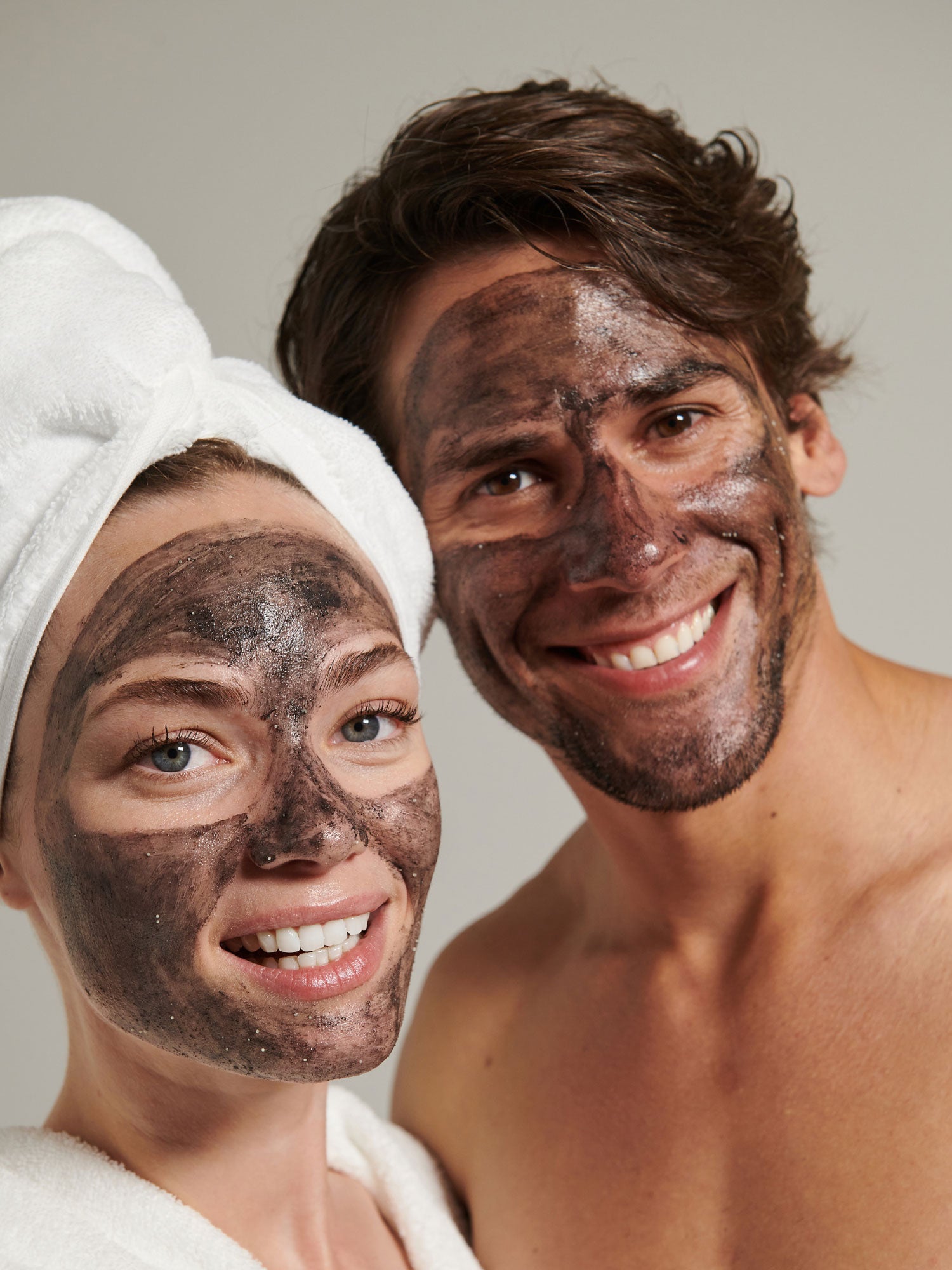 Come usare Star Mask, la maschera purificante e scrub viso per uomini e donne